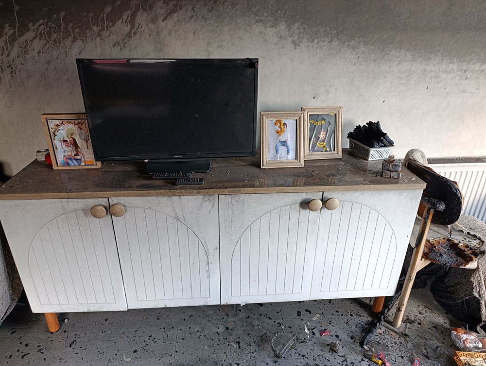 Müteahhide kızdı, dairesini ateşe verdi: "Aldığım günden beri sorun yaşıyorum" 74 aXv5DBWGEkWXeHqm1zXXcQ