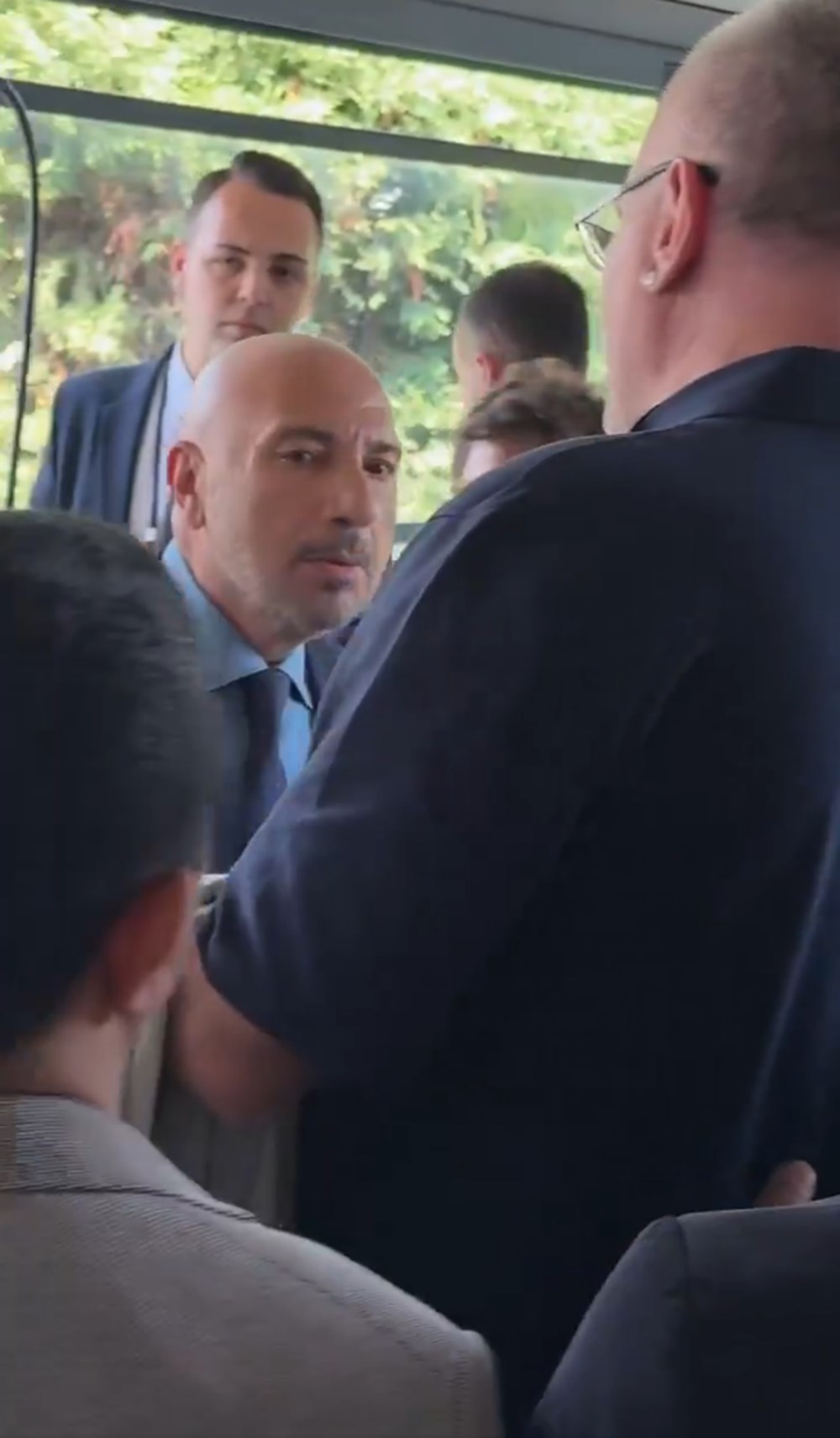 Fenerbahçe Lider Adayı Hakan Bilal Kutlualp ile Ümit Özat ortasında tartışma: "Babanın parası mıydı?" 75