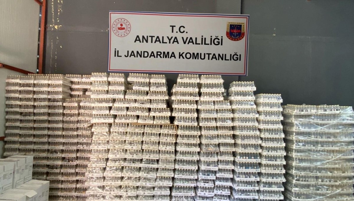 Antalya'da, Cumhuriyet tarihinin en büyük kaçak içki operasyonu Antalya'da, Cumhuriyet tarihinin en büyük kaçak içki operasyonu