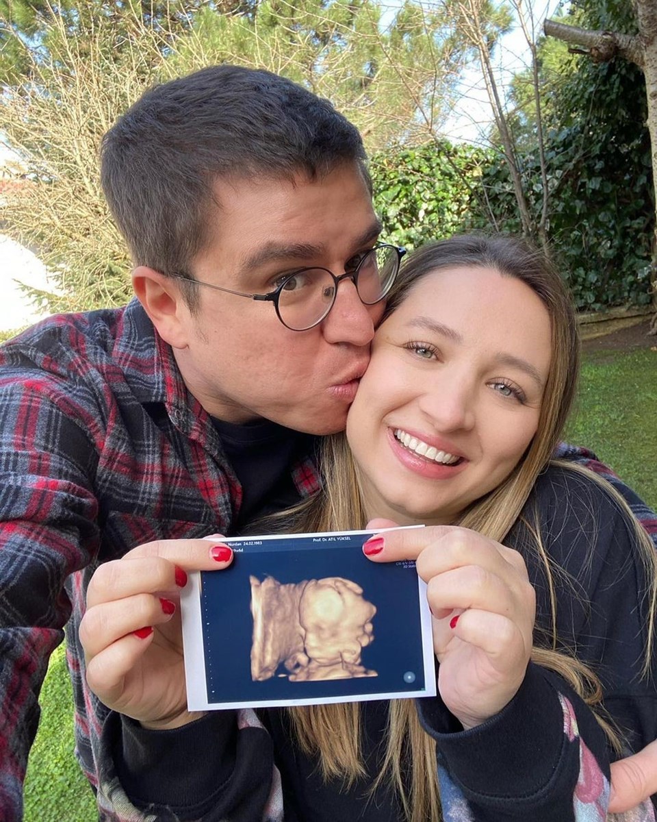 İbrahim Büyükak ve eşi Nurdan Büyükak: Oğlumuzla ilk selfie'miz - 2