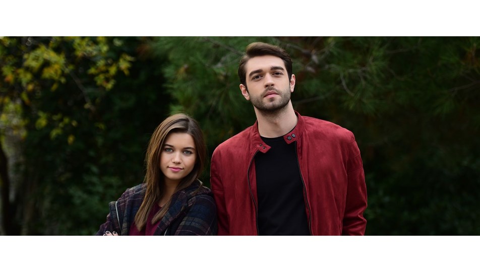 Afra Saraçoğlu ve Furkan Andıç Kardeş Çocukları�nda Magazin Haberleri