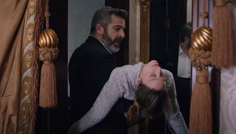 Ertuğrul ve Mihri Kızılcık Şerbeti'nden ayrılacak mı?
