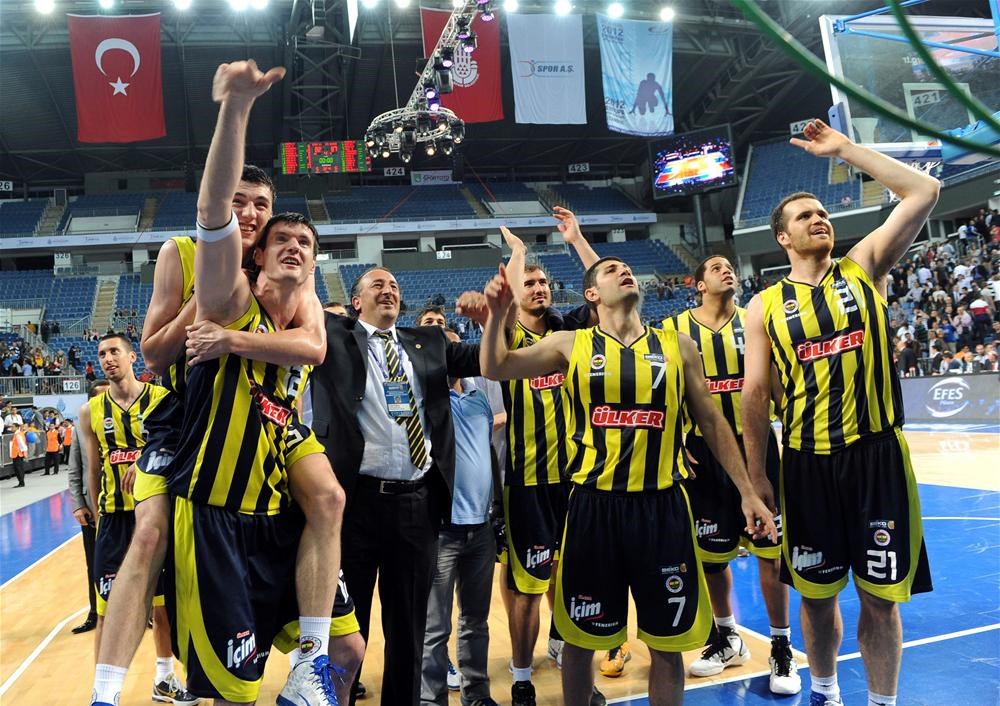 Прометей фенербахче. Маяк Фенербахче. Fenerbahce Ulker 2012-2013.