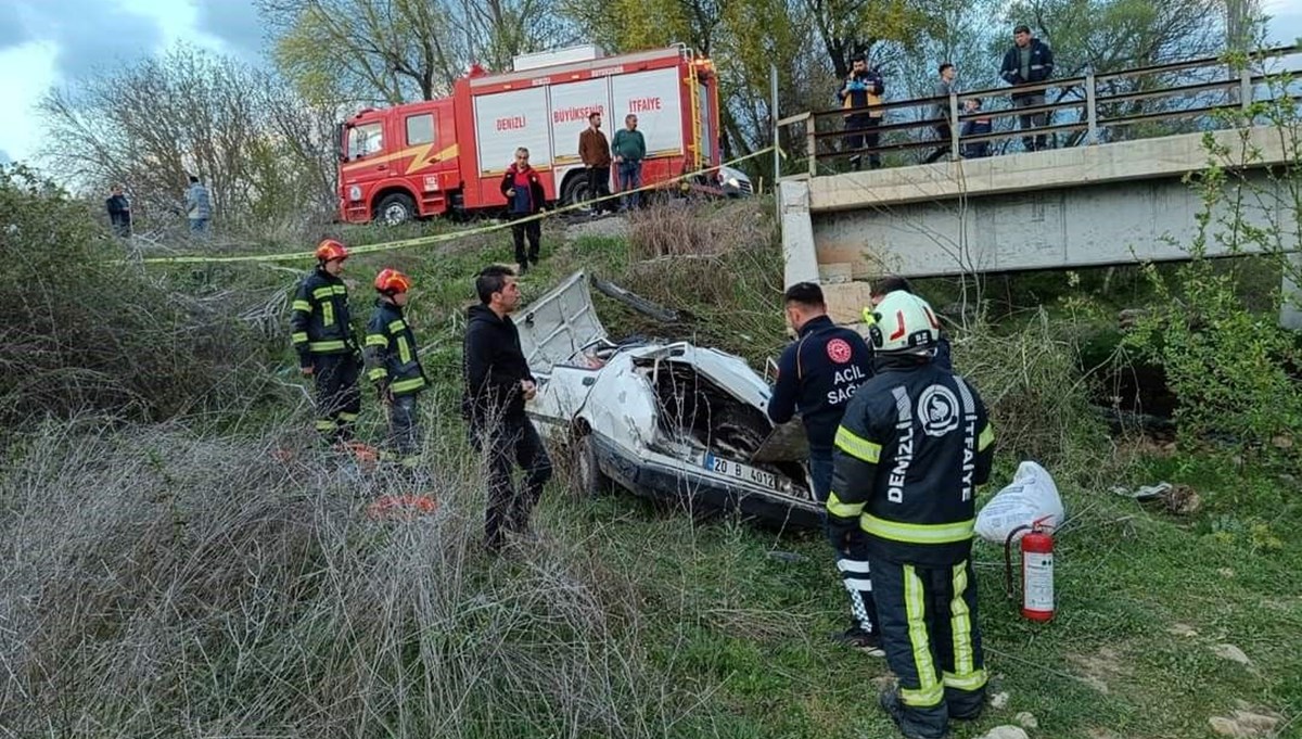 Motosiklet ile otomobilin karıştığı kazada 3 kişi öldü