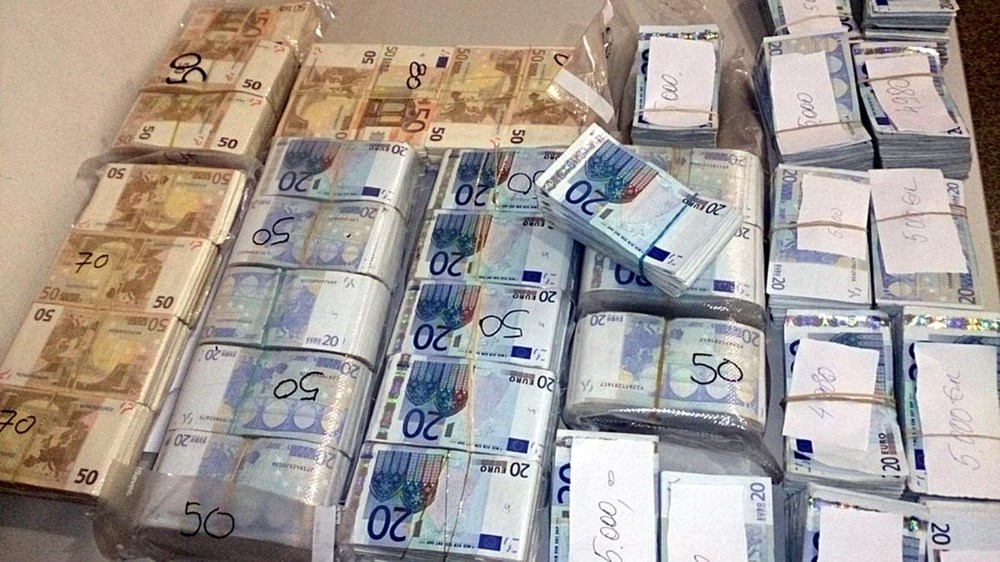 köfteci vedat 45L Euro Stacking Container - 600 x 400 ...