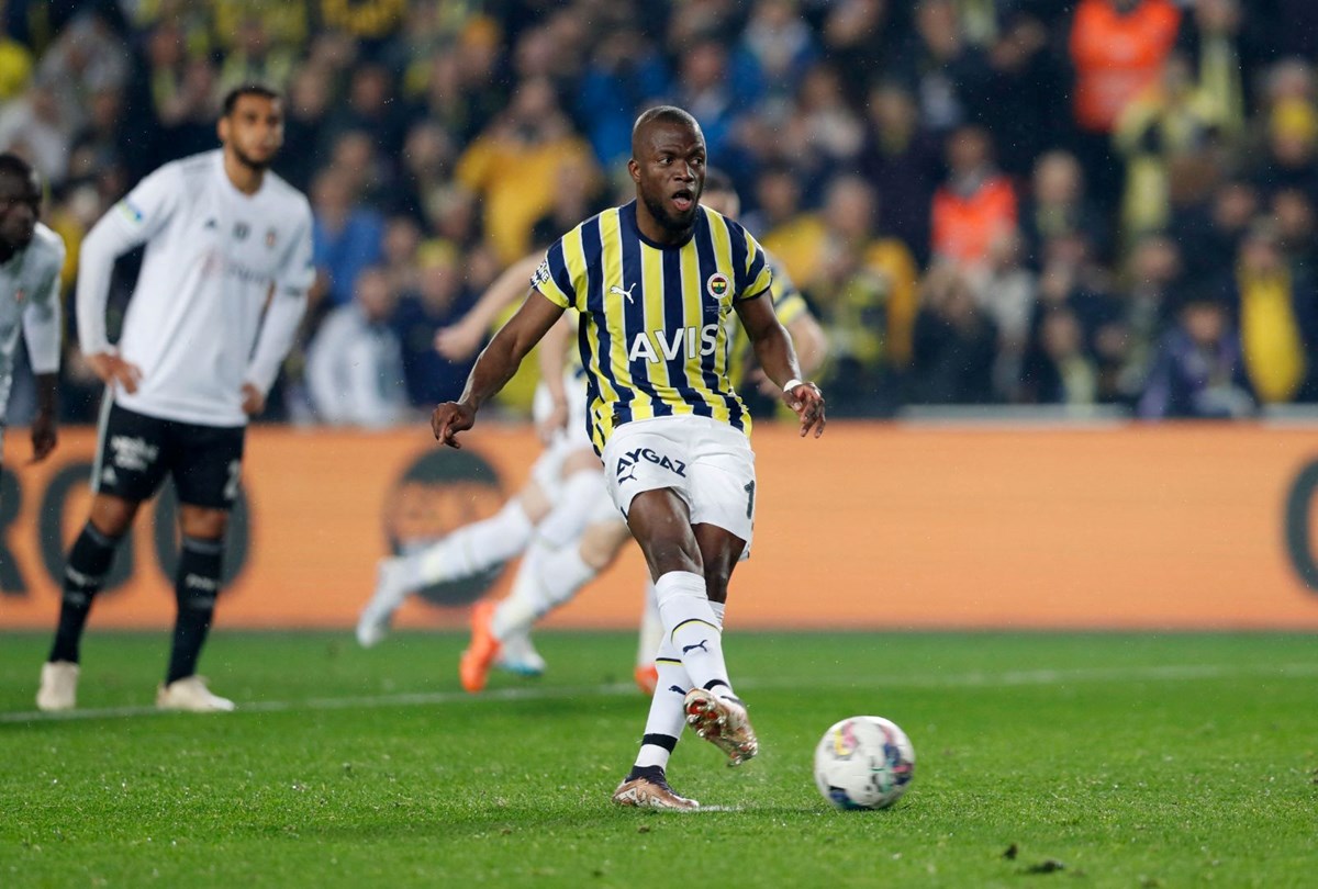 Beşiktaş Kadıköy'de Fenerbahçe'yi 10 kişiyle dağıttı! Dev derbide tam 6  gol