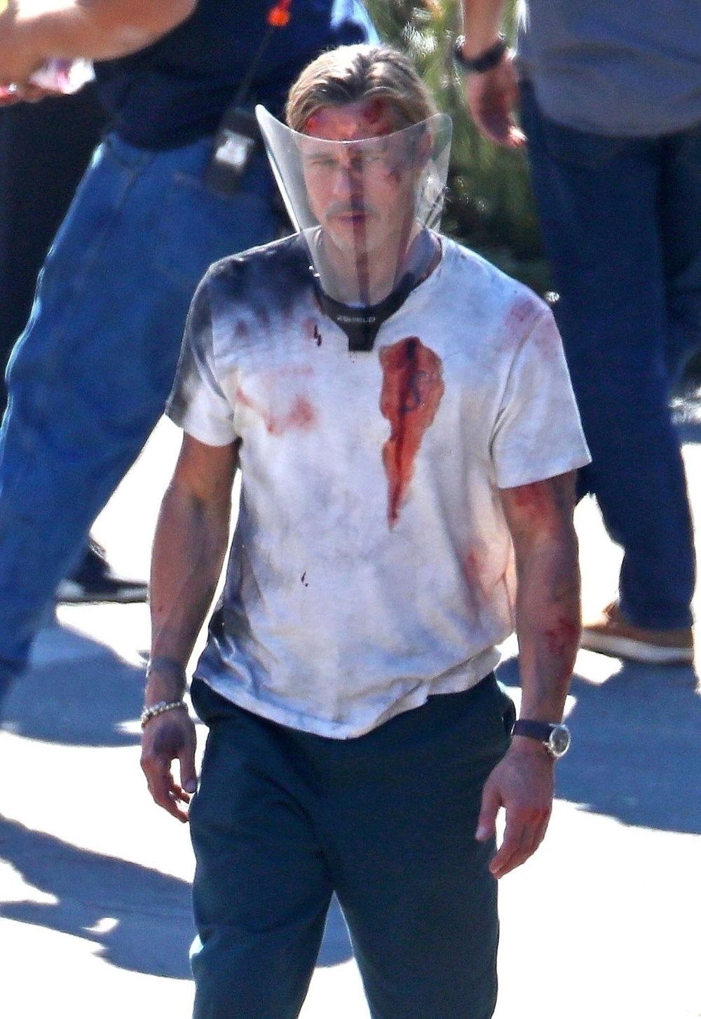 Brad Pitt Bullet Train filmi setinde kanlar içinde - 9