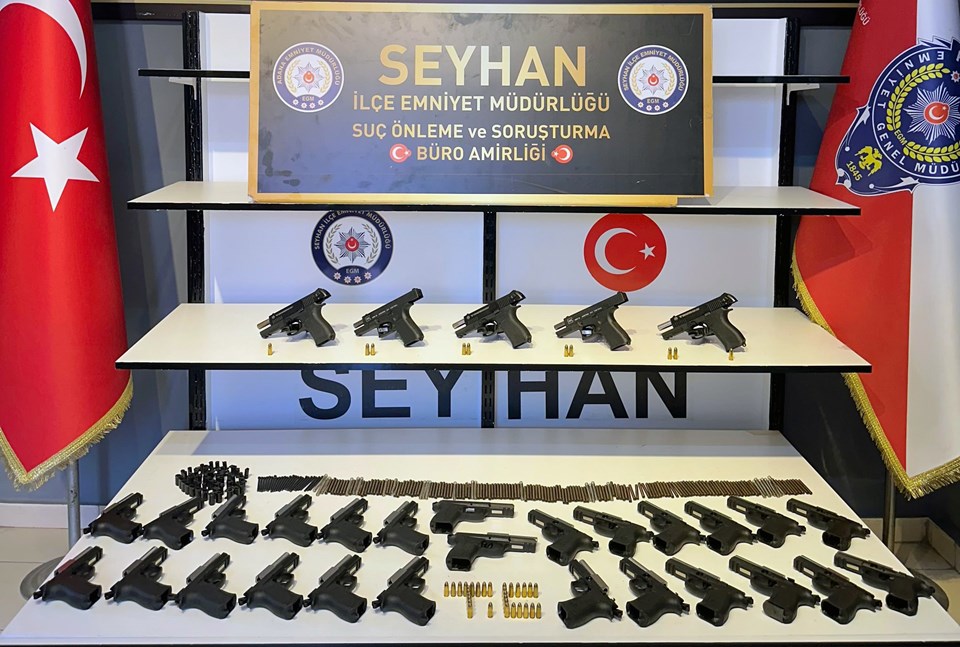 Adana’da ruhsatsız silah bulunduranlar tutuklandı: Cinayet oranı yüzde 70,2 düştü - 1