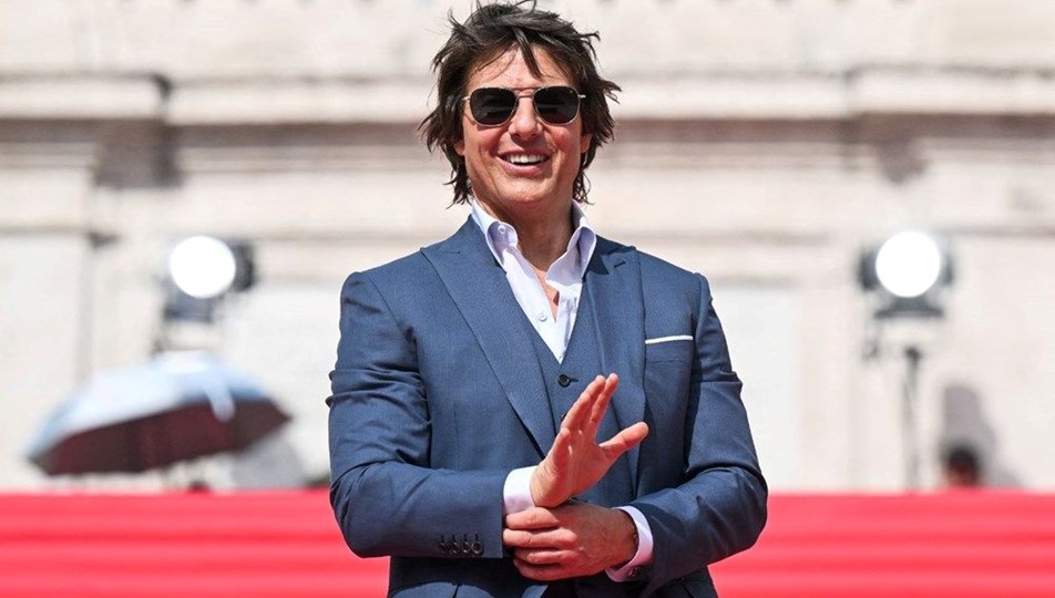 Tom Cruise kendisi hakkındaki en garip söylentiyi açıkladı: Gözünün içine bakmak yasak!