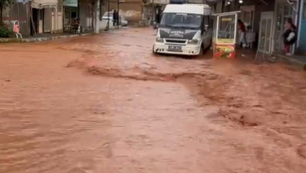 Şanlıurfa, Bingöl, Elazığ ve Diyarbakır'da şiddetli yağış - 3