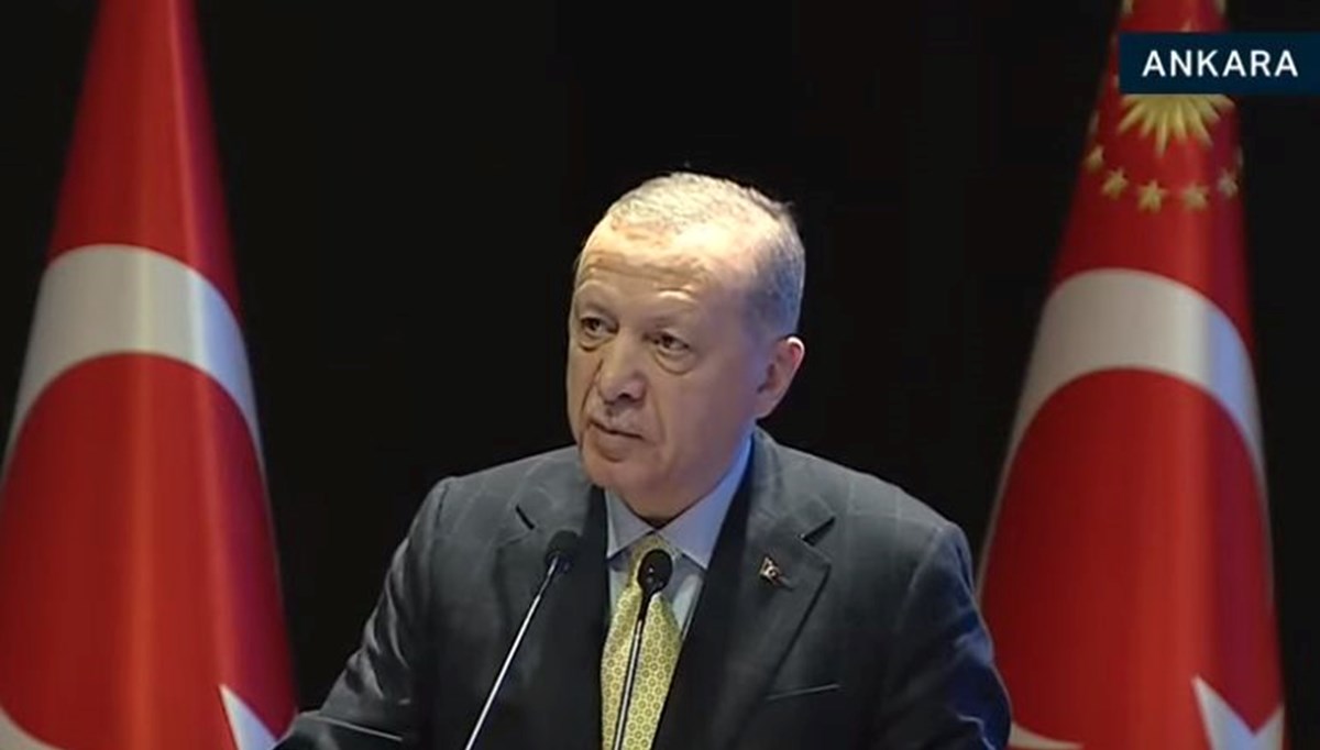 Cumhurbaşkanı Erdoğan: Eski Türkiye dönemini tamamen kapatıyoruz Cumhurbaşkanı Erdoğan: Eski Türkiye dönemini tamamen kapatıyoruz