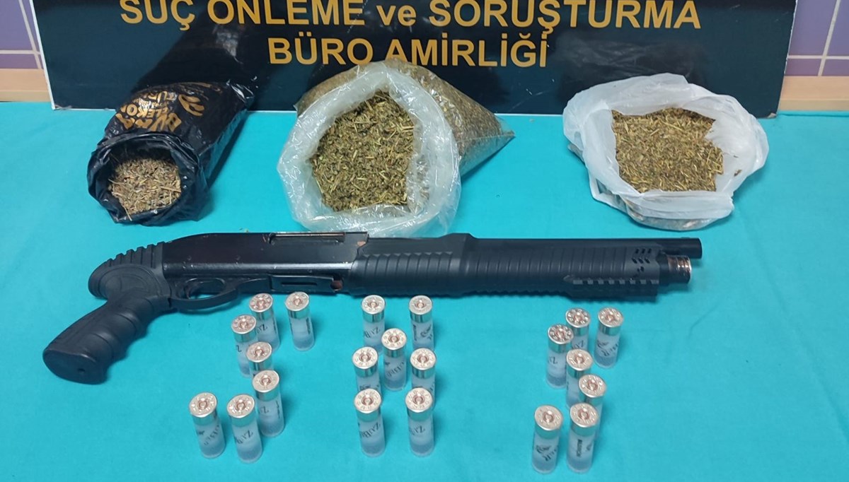 Bursa'da 1 kilo 437 gram bonzai yakalandı Bursa'da 1 kilo 437 gram bonzai yakalandı