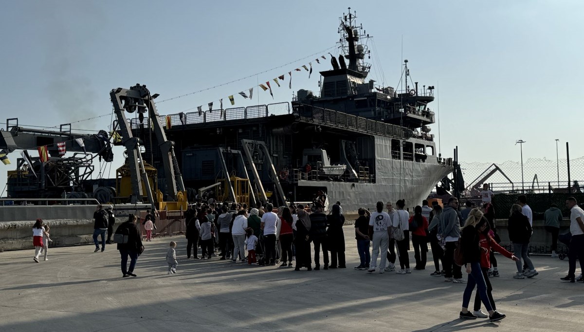 TCG Alemdar gemisi Tekirdağ'da ziyarete açıldı