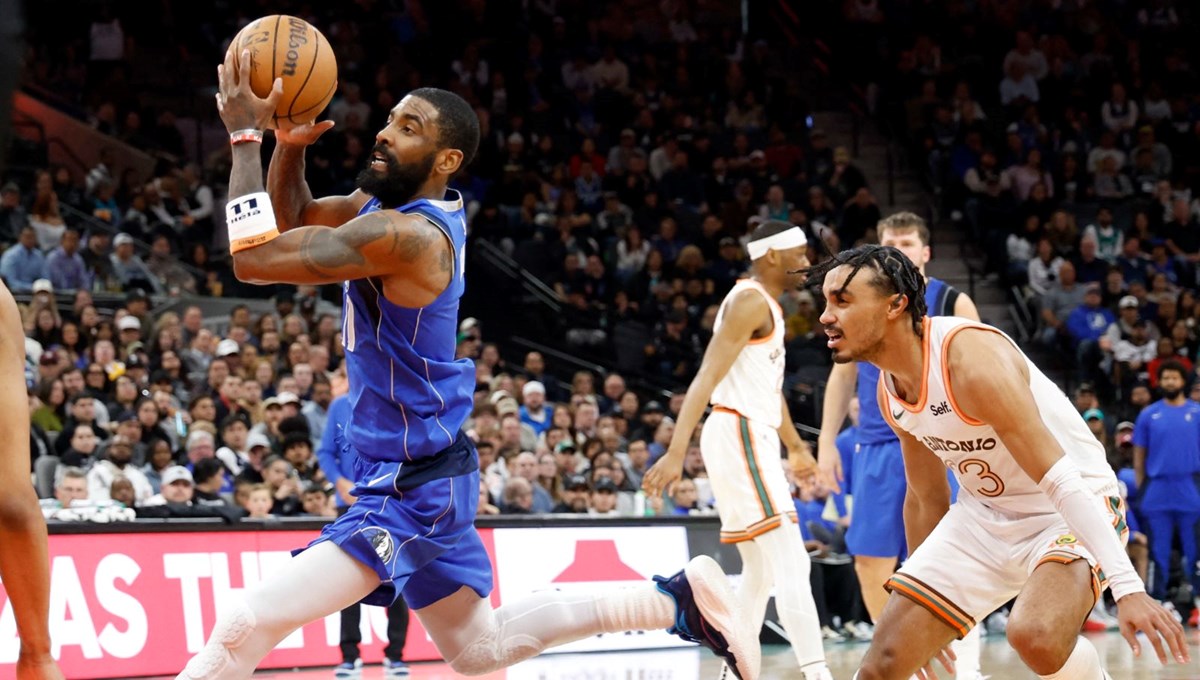 Oruçlu Kyrie'den 28 sayı: NBA'de Dallas, Spurs'u devirdi