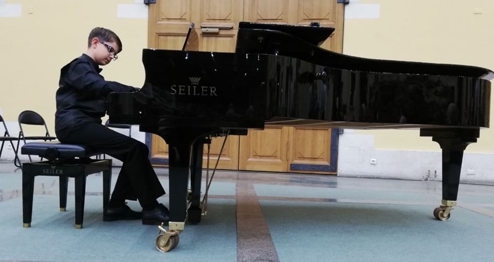15 yaşındaki piyanist Mert Hakan Şeker Avusturya’da Joseph Haydn Konservatuvarı'nda eğitim alacak - 1