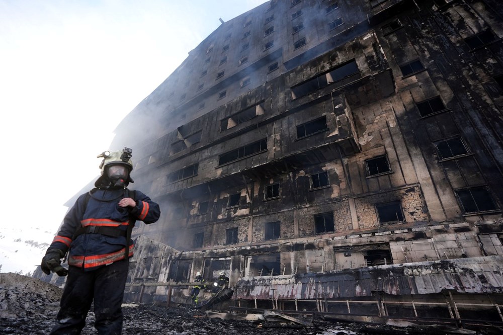 İtfaiye raporu tamamlandı: Yangın restoranda 03.30'da çıktı, 04.24'te müdahale edildi - 5