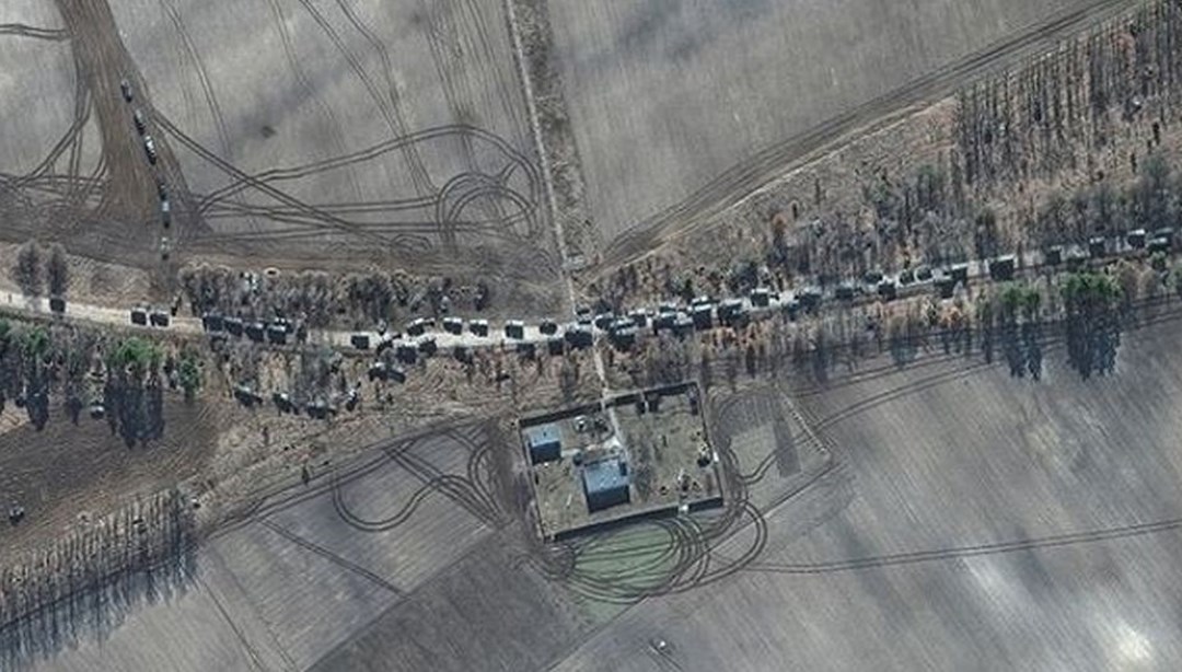 Putin’in yıkım ordusu: 64 kilometrelik konvoy Kiev sınırında durdu