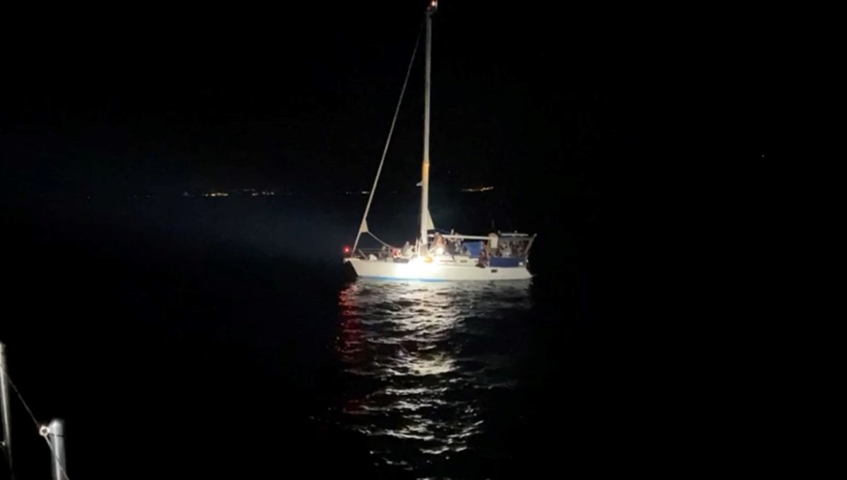 Muğla açıklarında 110 düzensiz göçmen kurtarıldı Muğla açıklarında 110 düzensiz göçmen kurtarıldı