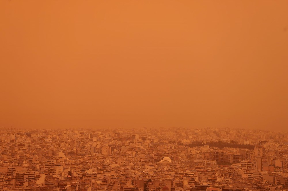 Atina'da Afrika'dan taşınan çöl tozu etkili oluyor - 7