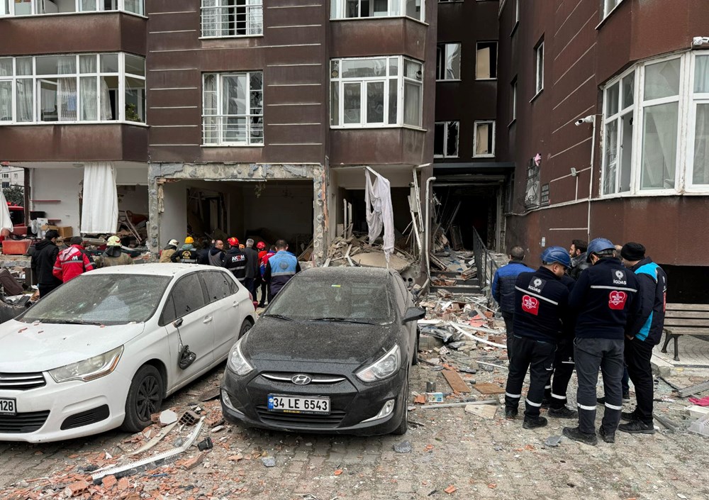 İstanbul'da 14 katlı binada patlama: 1 can kaybı, 3 yaralı - 21