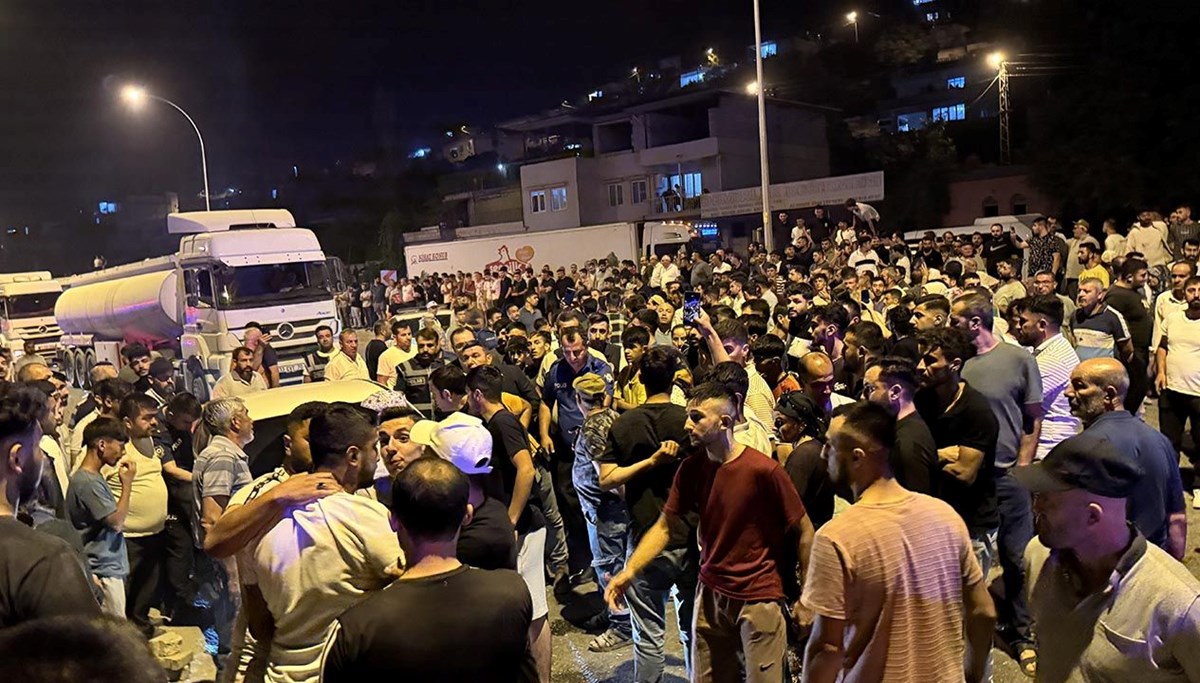 Tırın çarptığı genç öldü, mahalleli eylem yaptı