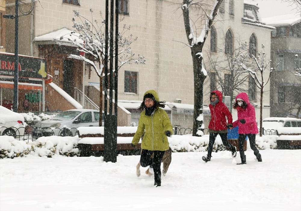 İstanbul'da kar yağışı devam ediyor - 2