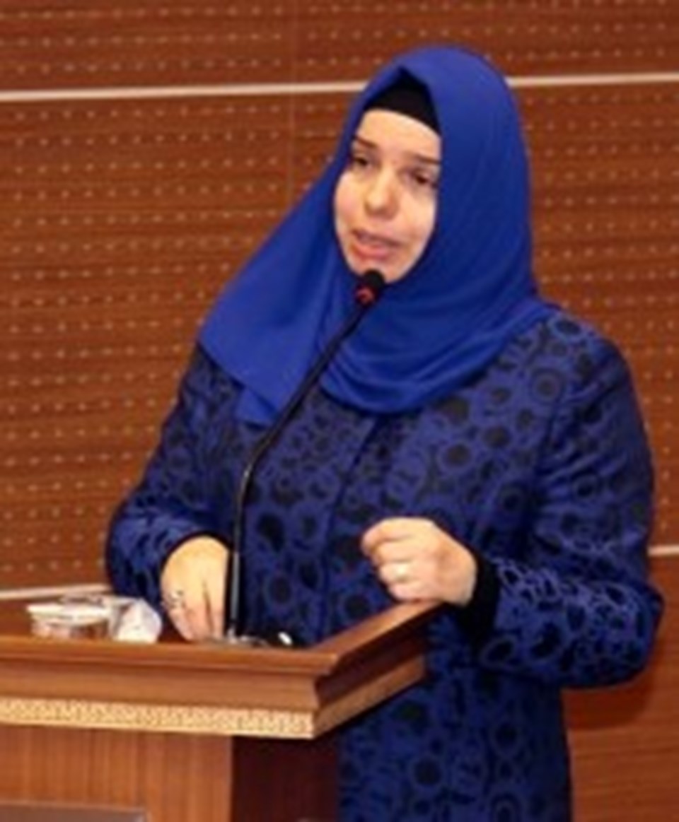 Türkiye tarihinde bir ilk: Diyanet'e kadın başkan yardımcısı (Prof. Dr. Huriye Martı kimdir?) - 1