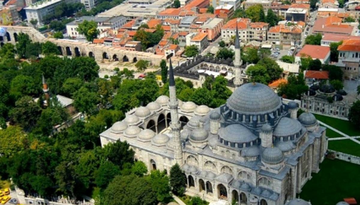 Şehzadebaşı Camii nerede, hangi il, ilçede?