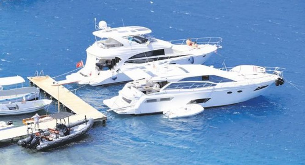 Kıvanç Tatlıtuğ ve Başak Dizer'in tatil keyfi - 1