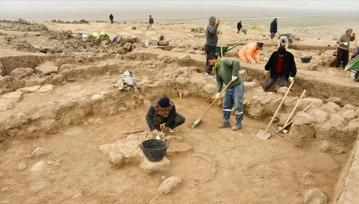 Gaziantep Taşlıgeçit Höyüğü kazılarında Roma dönemine ait yapıya ulaşıldı Gaziantep Taşlıgeçit Höyüğü kazılarında Roma dönemine ait yapıya ulaşıldı