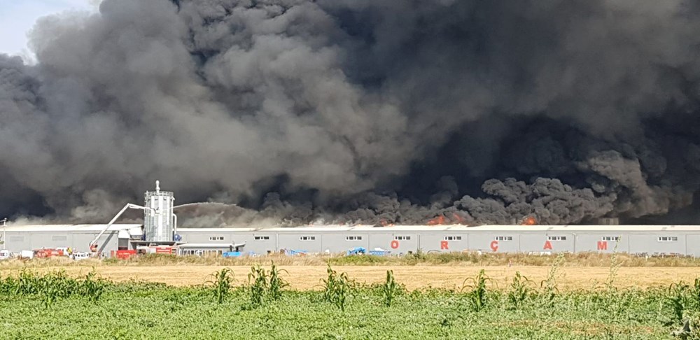 Bursa İnegöl'de fabrika yangını (Alevler 9 fabrikaya daha sıçradı) - 7