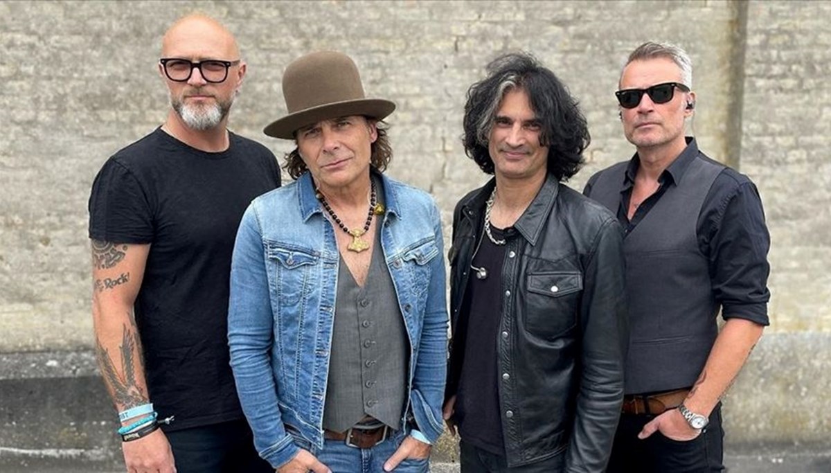 White Lion grubu İstanbul'da konser verdi