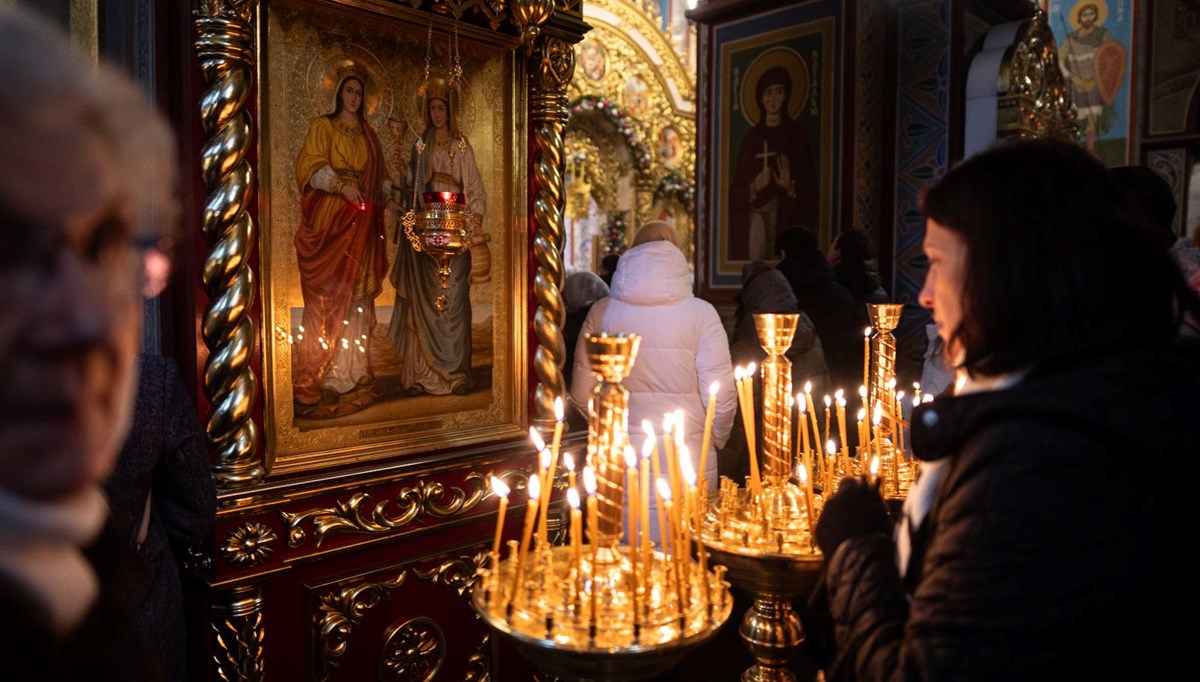 Ukrayna bu sene ilk defa 25 Aralık'ta Noel kutluyor