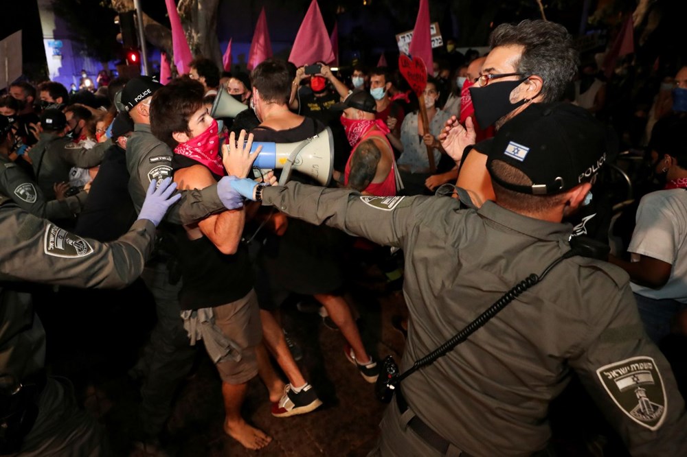 Netanyahu karşıtı gösteriler kısıtlamalara rağmen sürüyor - 12