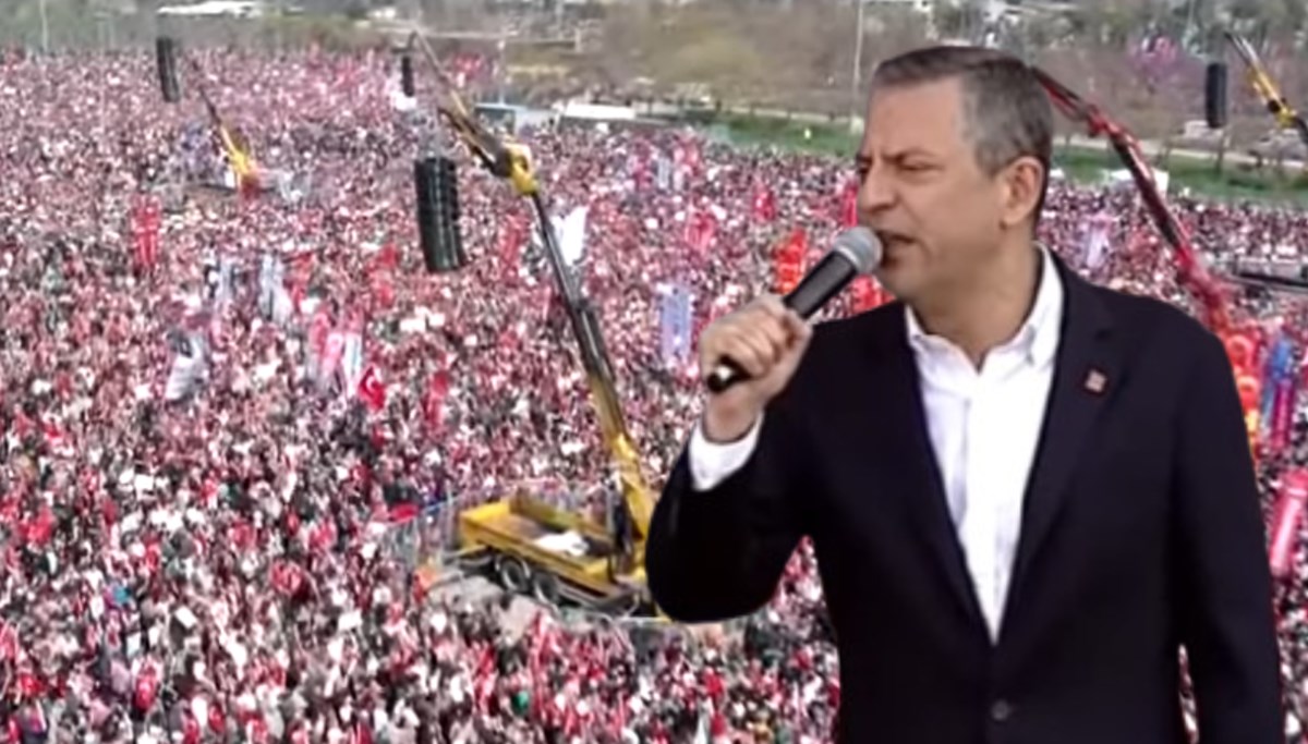 Özgür Özel: Biz artık korkuyu evde bıraktık