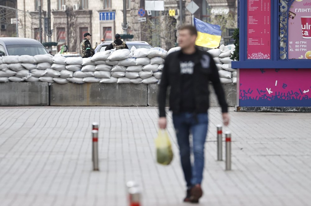 Savaşın gölgesindeki Ukrayna'nın başkenti Kiev'in caddeleri canlanmaya başladı - 20