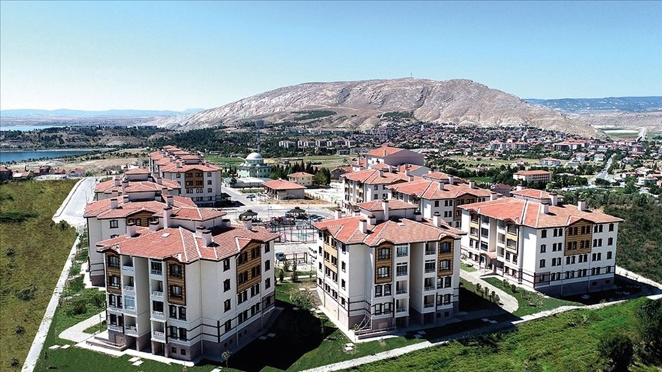 TOKİ İzmir kura çekiliş tarihleri açıklandı (Urla, Menemen Seferihisarar, Selçuk...): TOKİ İzmir kura sonuçları ne zaman, hangi tarihlerde çekilecek? - 1