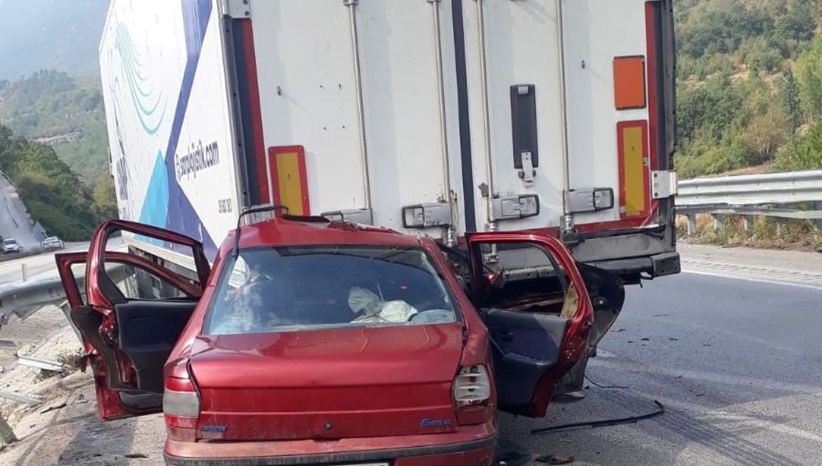 Tokat'ta 3 kişinin öldüğü kazada TIR şoförü serbest Tokat'ta 3 kişinin öldüğü kazada TIR şoförü serbest