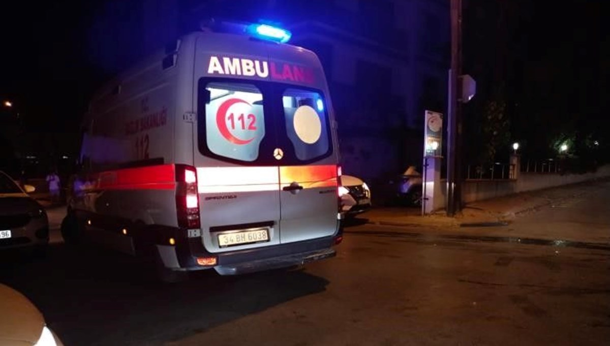 Otomobil zabıta aracına çarptı Otomobil zabıta aracına çarptı