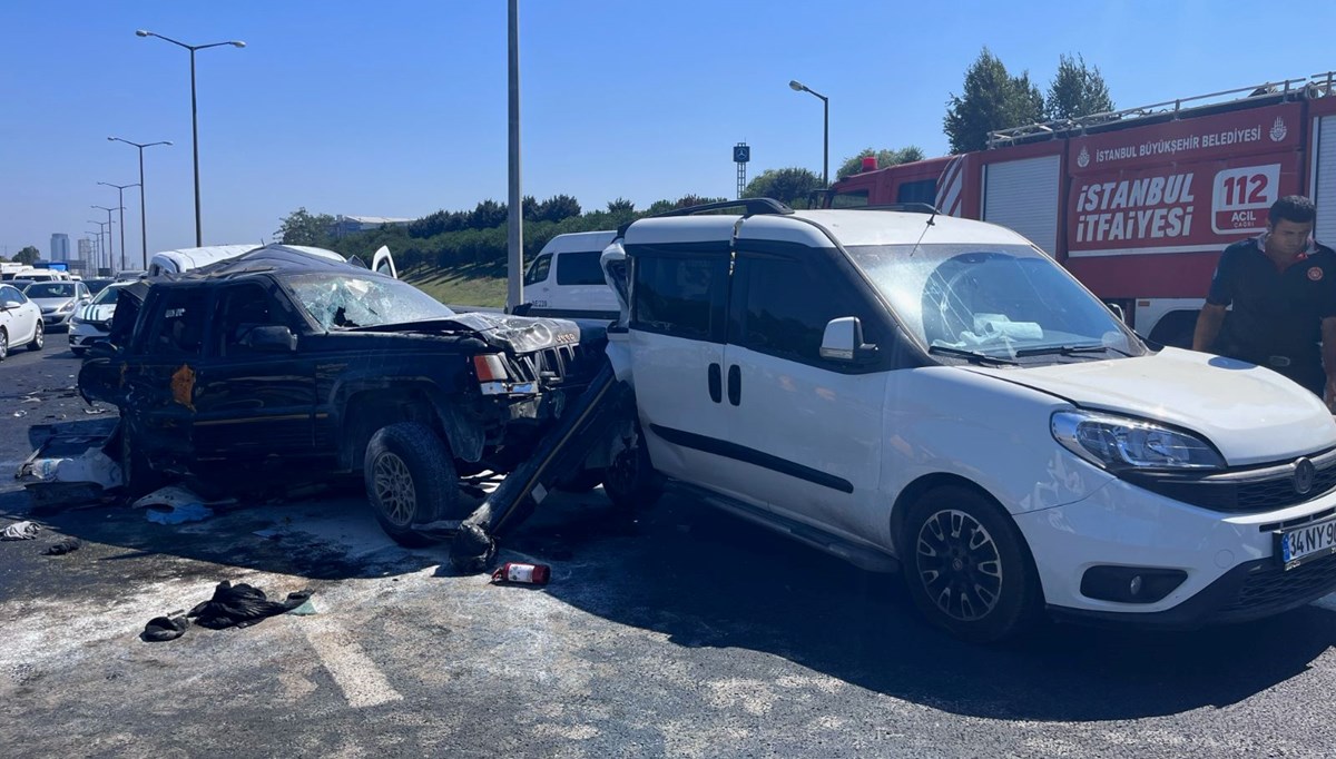 Hadımköy TEM'de zincirleme kaza