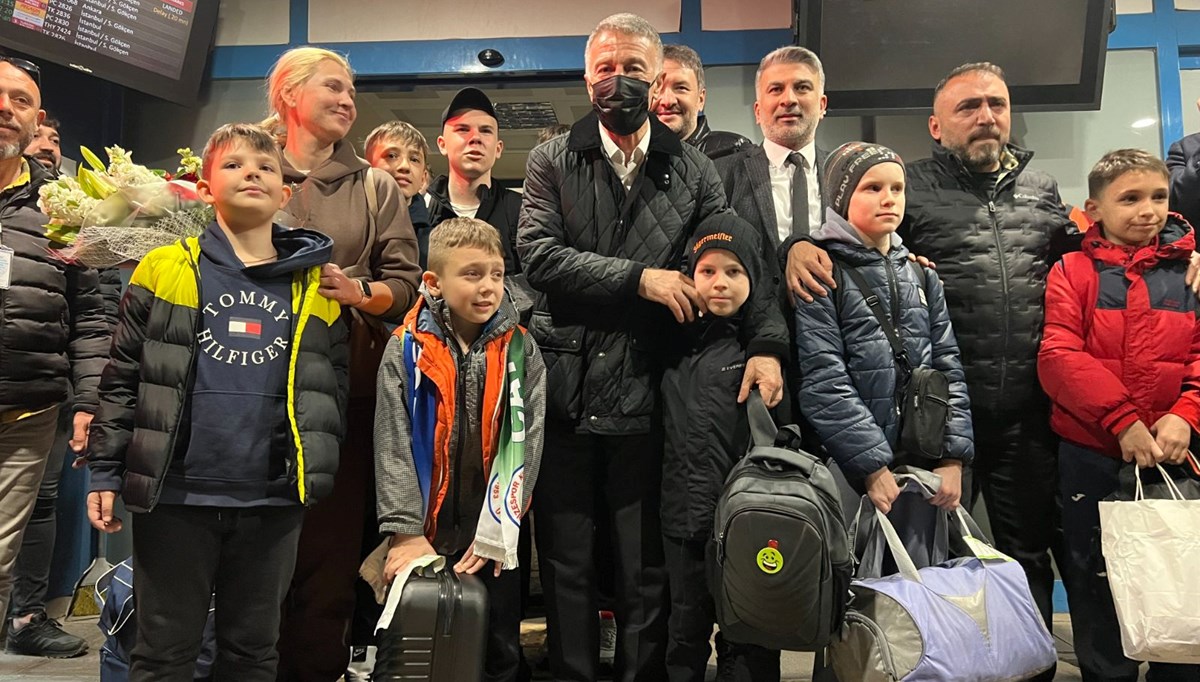 Ukraynalı futbol kulüplerinin altyapı sporcuları Türkiye'ye geldi