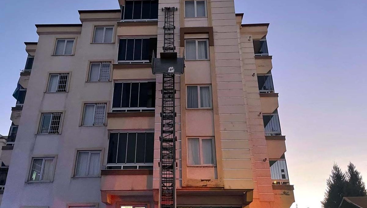 Yük asansörü faciası: İki kuzen 15 metre yükseklikten düştü Yük asansörü faciası: İki kuzen 15 metre yükseklikten düştü
