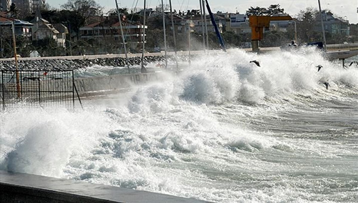 Meteoroloji'den bazı illere lodos uyarısı Meteoroloji'den bazı illere lodos uyarısı