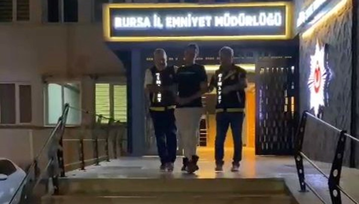 Kardeşini öldüren kişiyi 5 ay sonra tabancayla vurdu Kardeşini öldüren kişiyi 5 ay sonra tabancayla vurdu