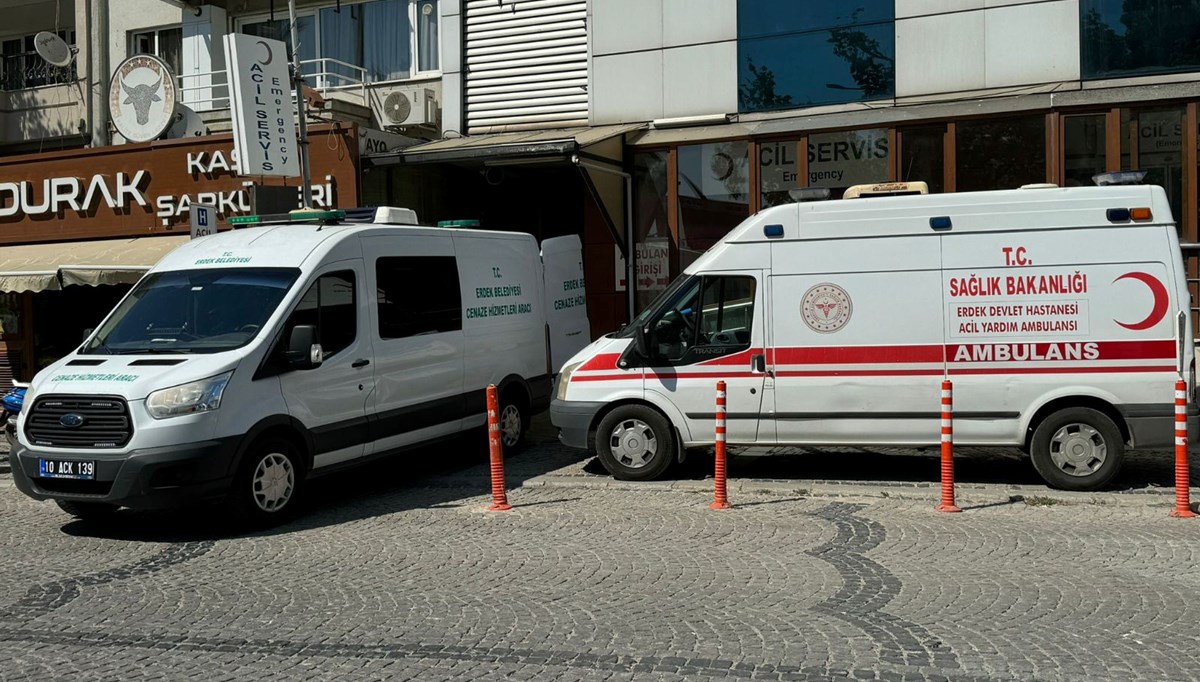 Erdek'te denizde 2 kişi boğuldu Erdek'te denizde 2 kişi boğuldu