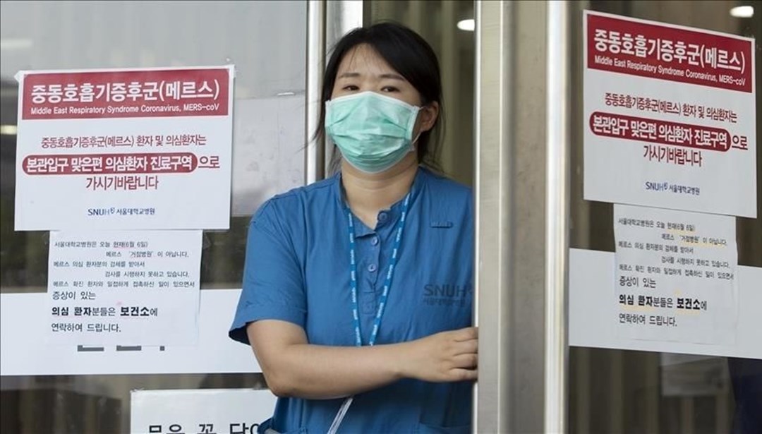 Güney Kore'de profesör doktorlar da istifalarını sunuyor