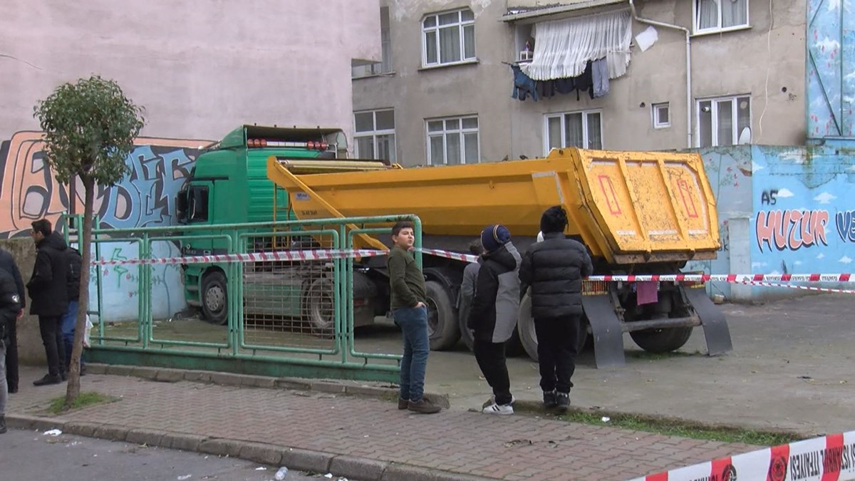 b0mKOhEBjEiEDm5lEVMAtQ.jpg