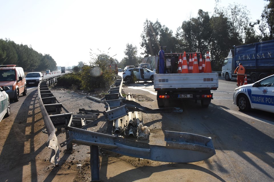 Aydın'da trafik kazasında Milli Takım Antrenörü Hüseyin Karlı öldü - 1