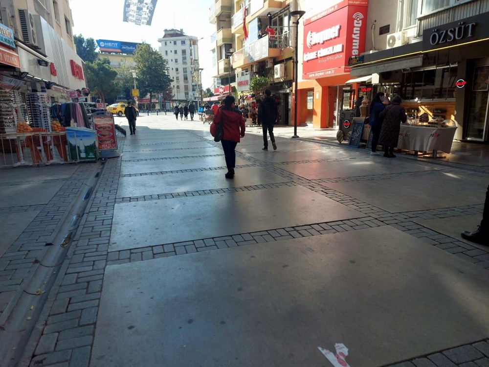 Deprem sonrası vakalar arttı, İzmir sokakları boşaldı - 2