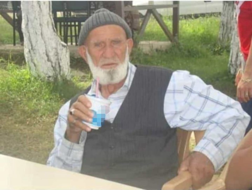 90 yaşındaki Mehmet Çakır, İstanbul'da corona virüsten vefat etmişti...